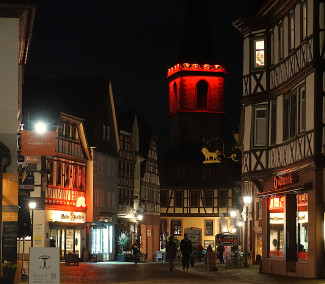 202511_RedWednesday1